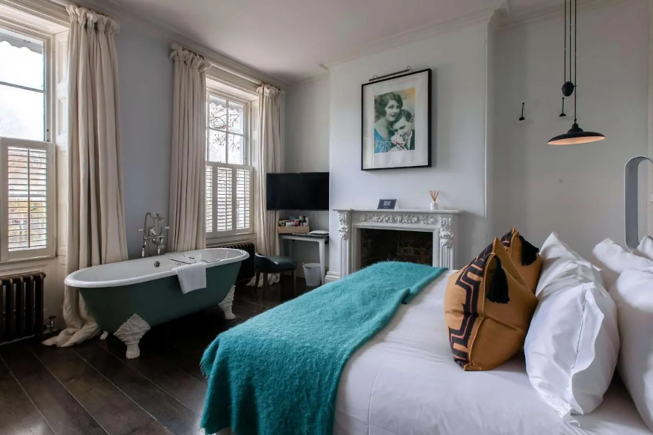 No38 The Park Hotel Cheltenham 4*,