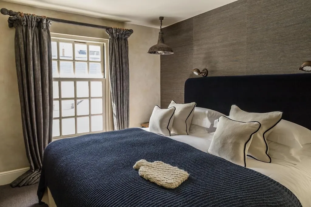 ****  No38 The Park Hotel Cheltenham United Kingdom